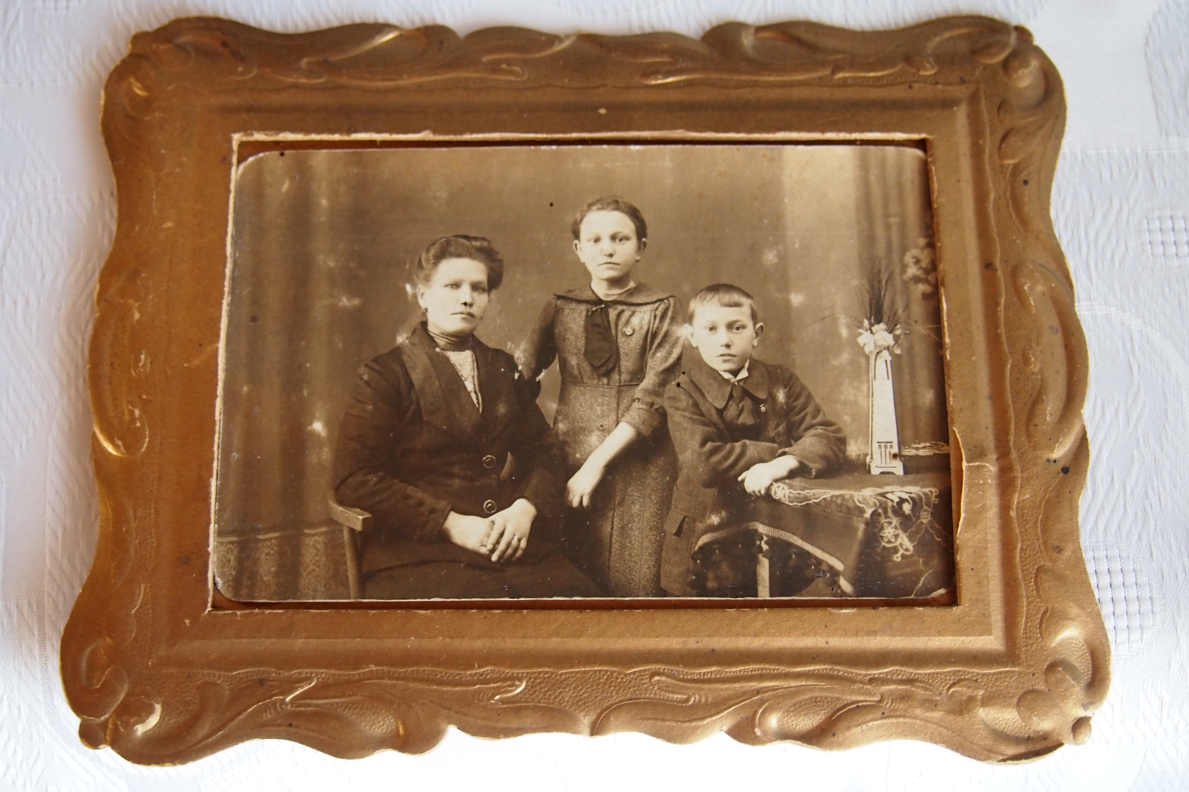 Rodina-stancova-1868-zastavka-morava